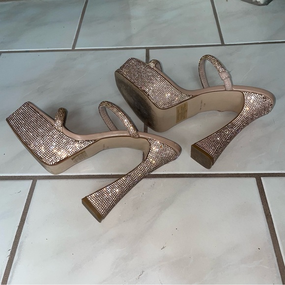 Steve Madden Zayne-R Embellished Platform Heels 7.5 Flawed - Picture 8 of 9